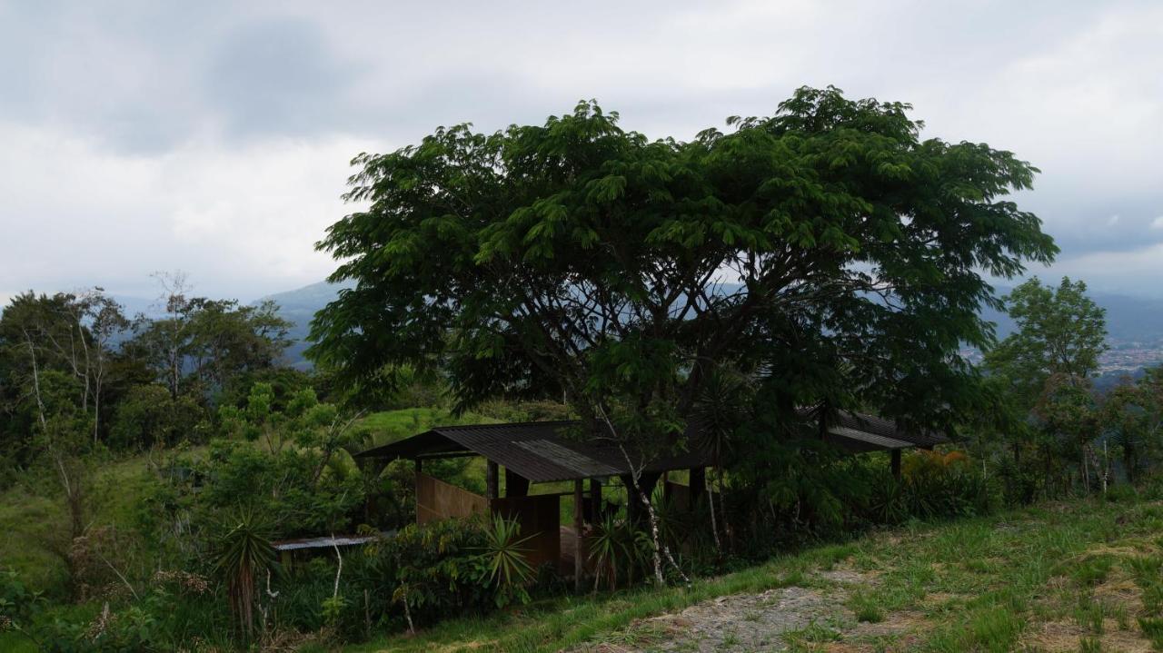 Hôtel Hacienda Monteclaro à Turrialba Extérieur photo