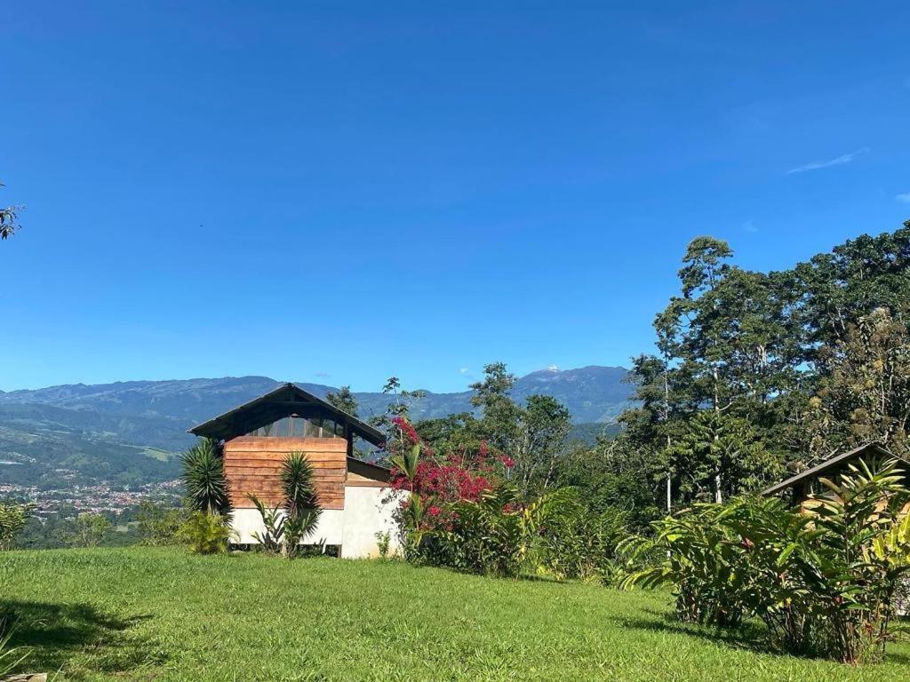 Hôtel Hacienda Monteclaro à Turrialba Extérieur photo